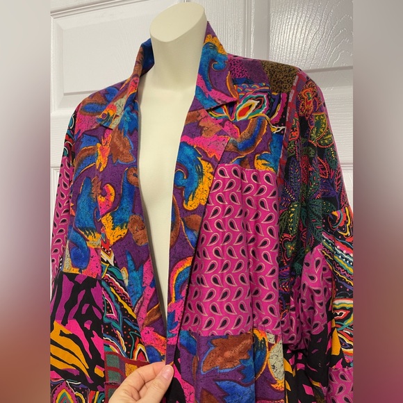 Shepherds Pura Seta Silk Jacket
Blazer Floral size Medium New jacket no tag - Picture 8 of 12
